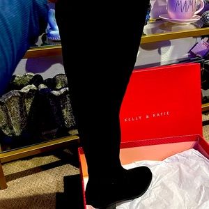 Kelly & Katie black boots 6